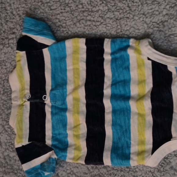 0-3 months 7 short sleeve baby boy  onesies - Picture 8 of 10